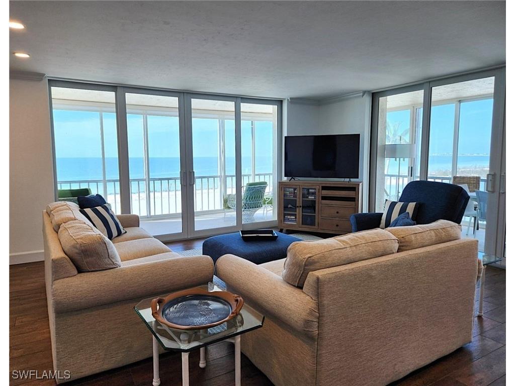 7146 Estero Boulevard #411 Fort Myers Beach FL 33931 224093105 image1