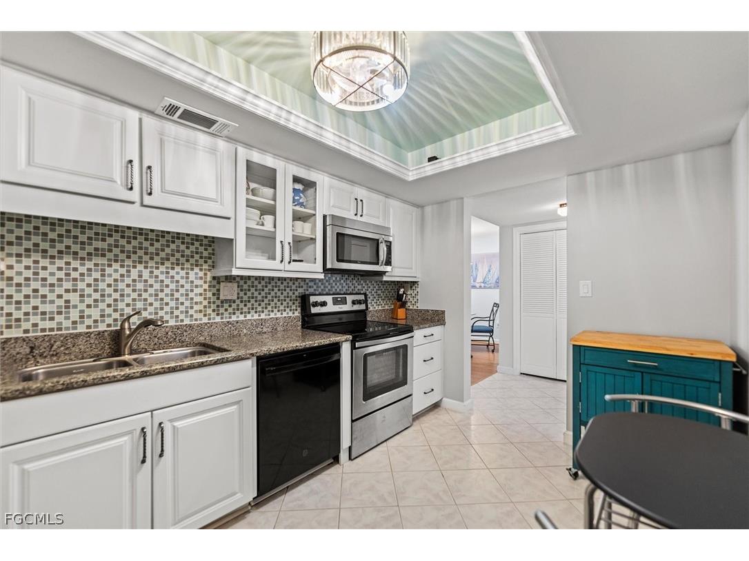 7146 Estero Boulevard #415 Fort Myers Beach FL 33931 2026012971 image4