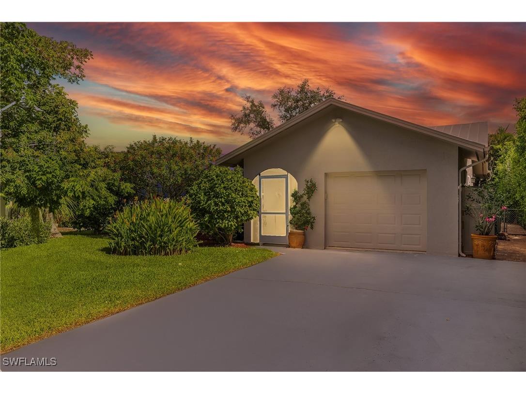 715 96th Avenue N Naples FL 34108 225011074 image32