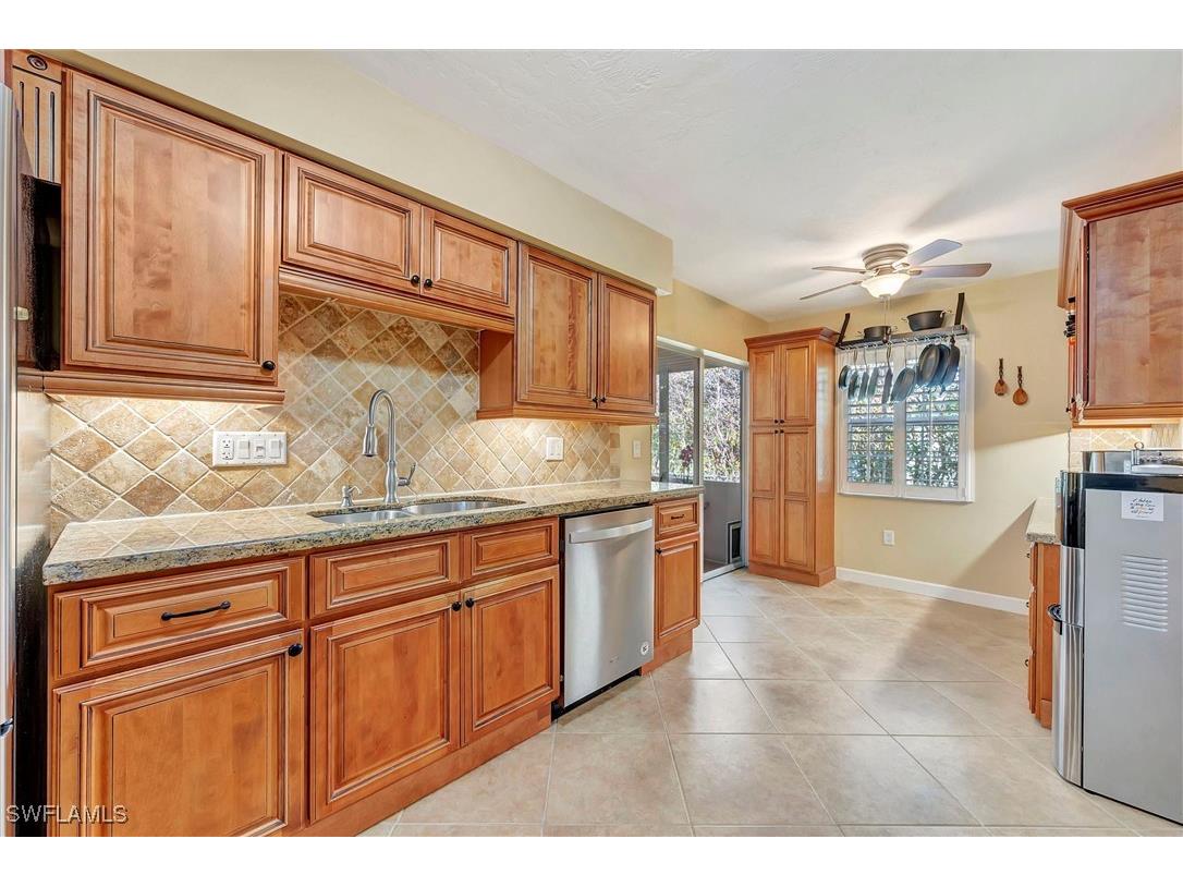 715 96th Avenue N Naples FL 34108 225011074 image6