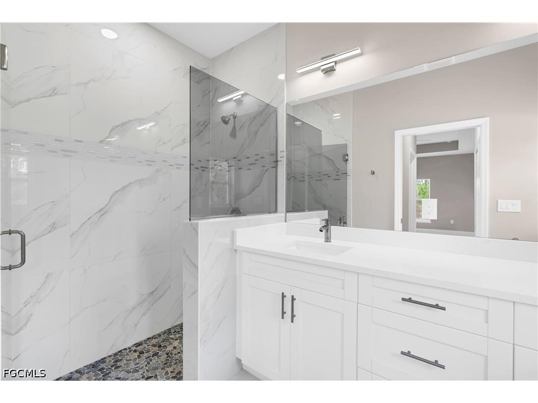 715 Bering Avenue S Lehigh Acres FL 33974 2026018539 image8
