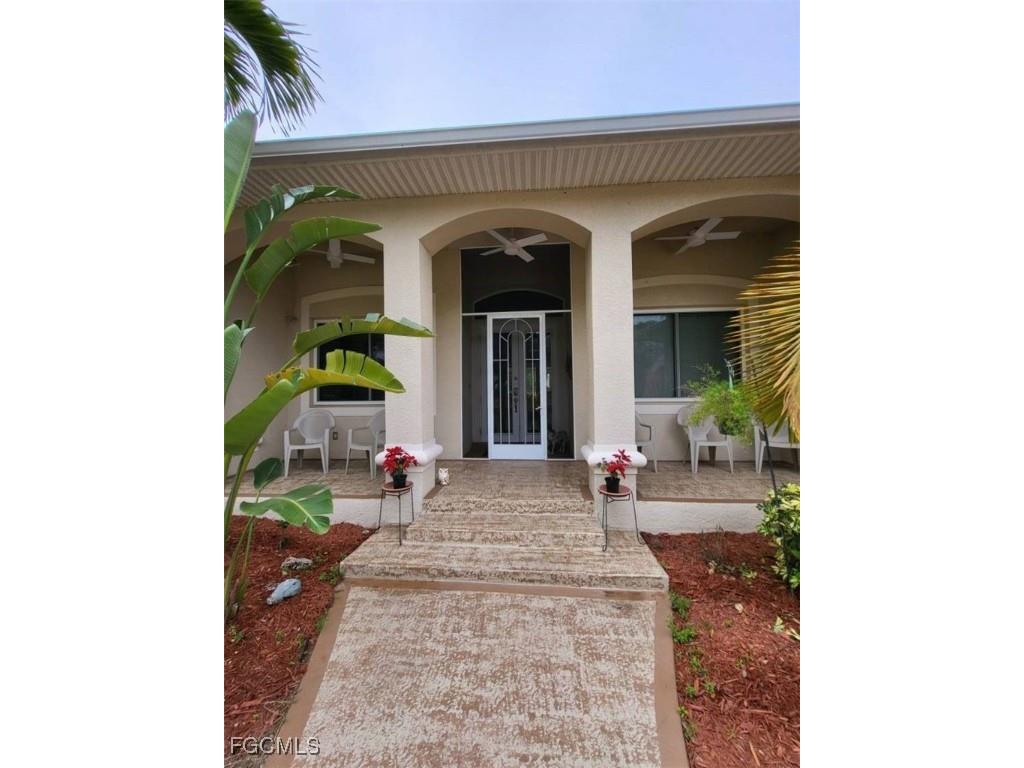 715 Hutto Road North Fort Myers FL 33903 2025014391 image1