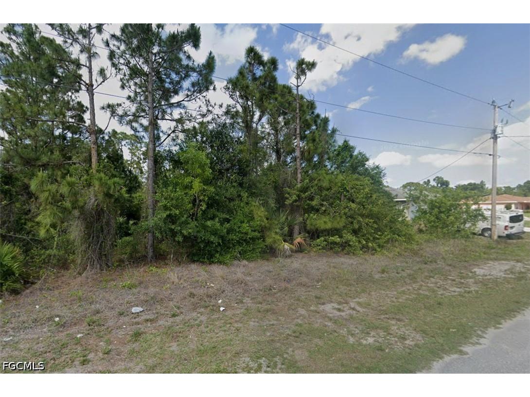 715 Little Rock Street E Lehigh Acres FL 33974 2026019803 image2