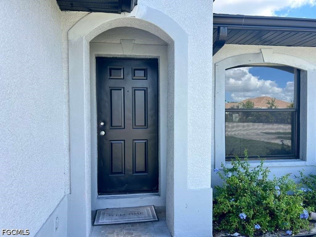 715 SE 24th Avenue #715 Cape Coral FL 33990 2026023257 image2