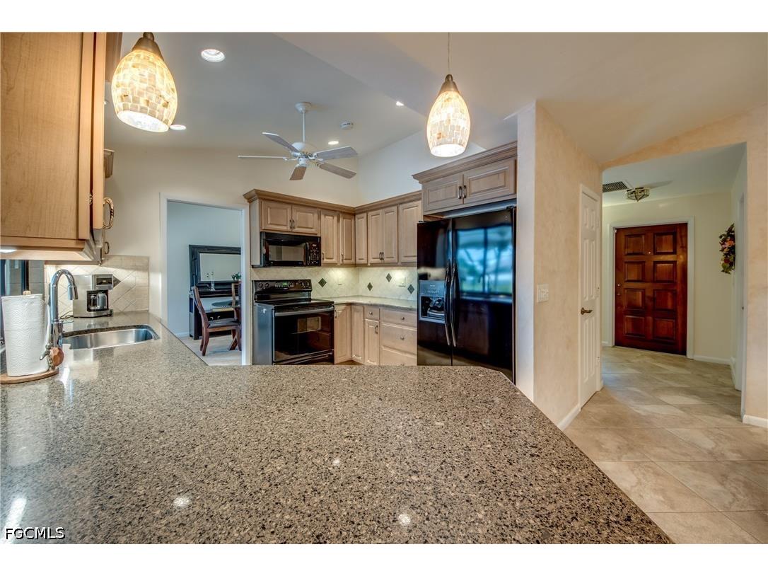 715 SE 33rd Terrace Cape Coral FL 33904 2026028482 image17