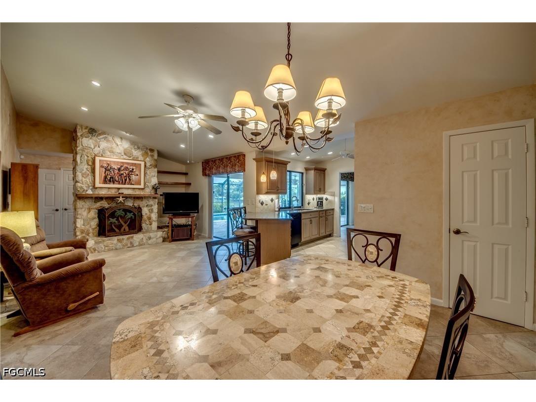 715 SE 33rd Terrace Cape Coral FL 33904 2026028482 image20