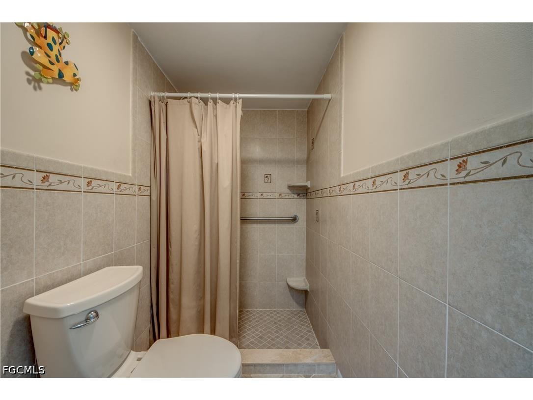 715 SE 33rd Terrace Cape Coral FL 33904 2026028482 image27