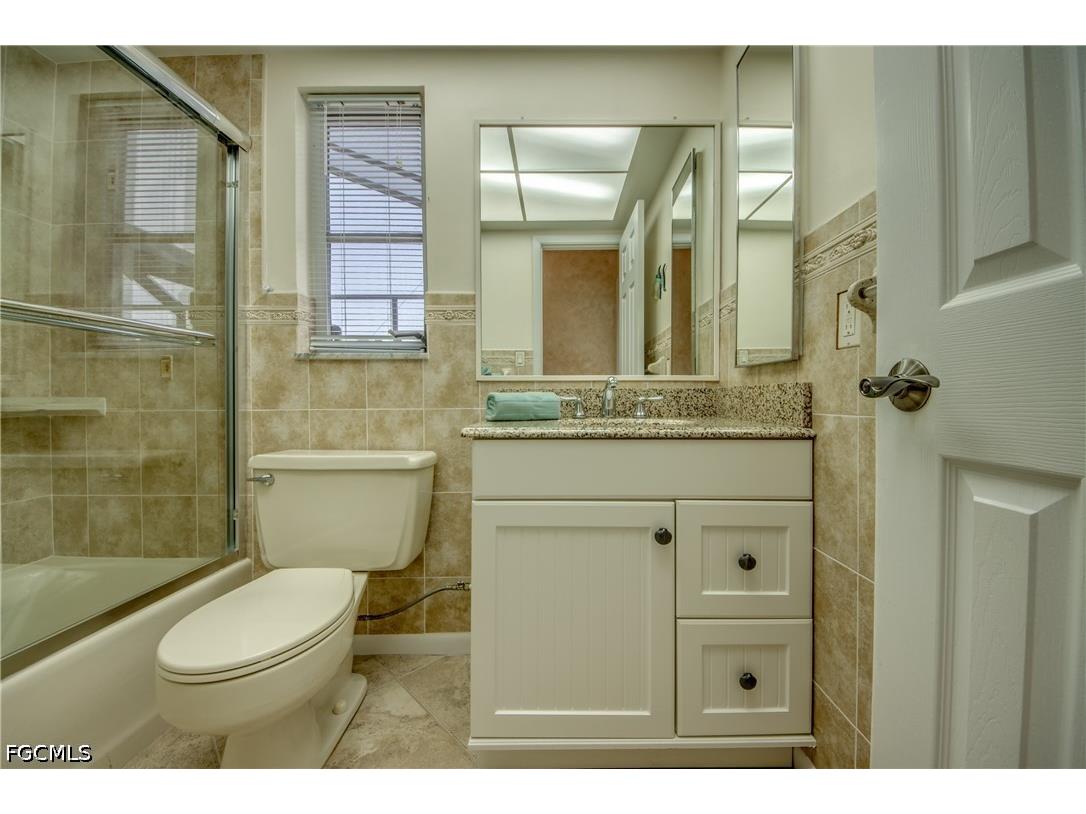 715 SE 33rd Terrace Cape Coral FL 33904 2026028482 image31