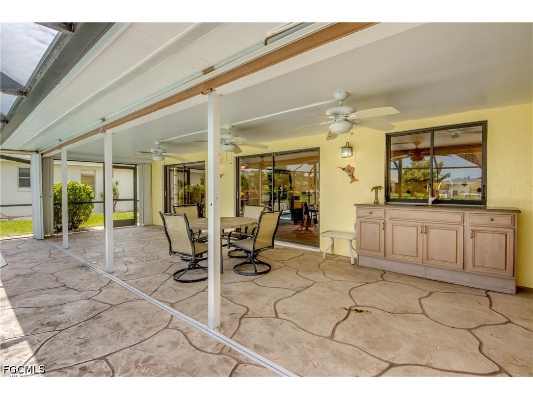 715 SE 33rd Terrace Cape Coral FL 33904 2026028482 image38
