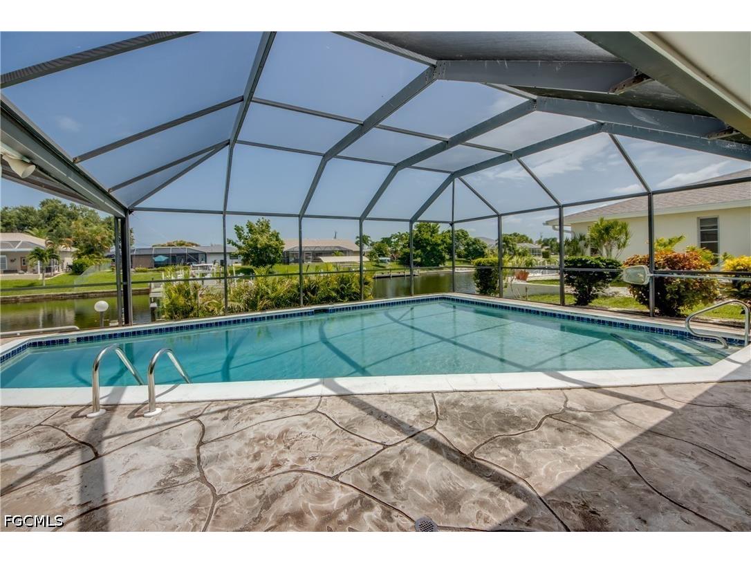 715 SE 33rd Terrace Cape Coral FL 33904 2026028482 image41
