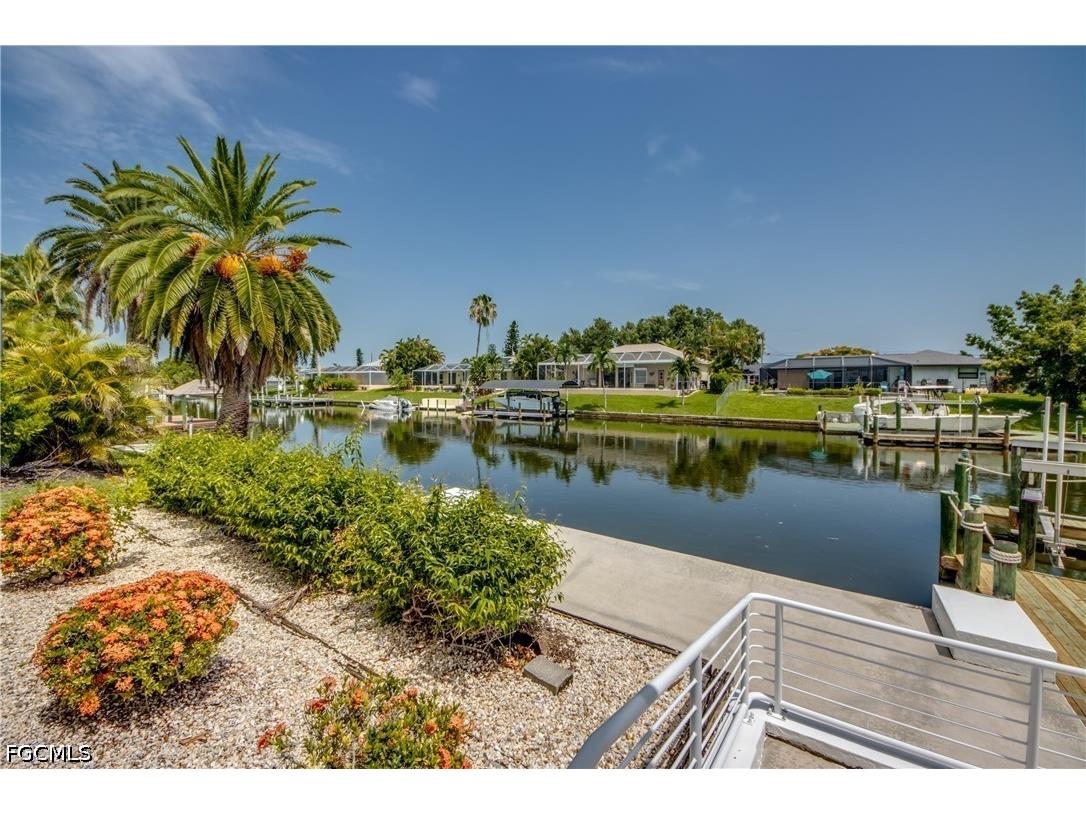 715 SE 33rd Terrace Cape Coral FL 33904 2026028482 image45