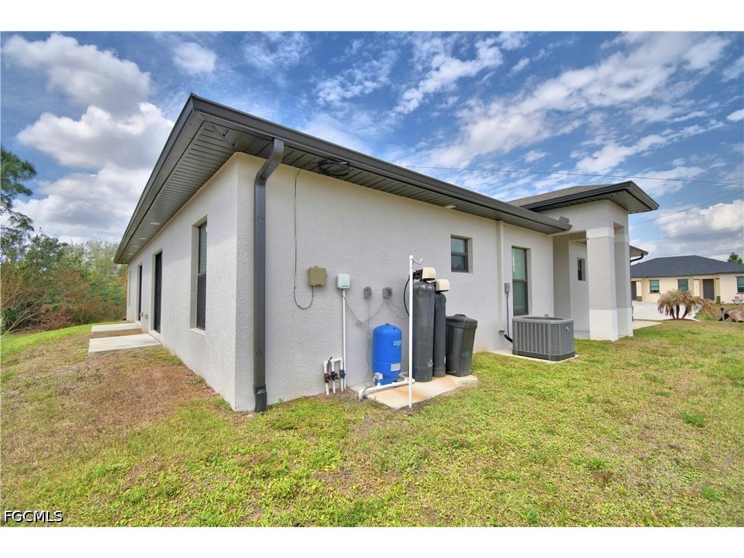 713/715 W 12th Street Lehigh Acres FL 33972 2026015656 image31