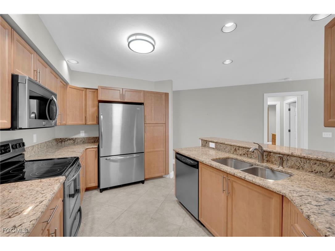 7150 Golden Eagle Court #213 Fort Myers FL 33912 2025022298 image8