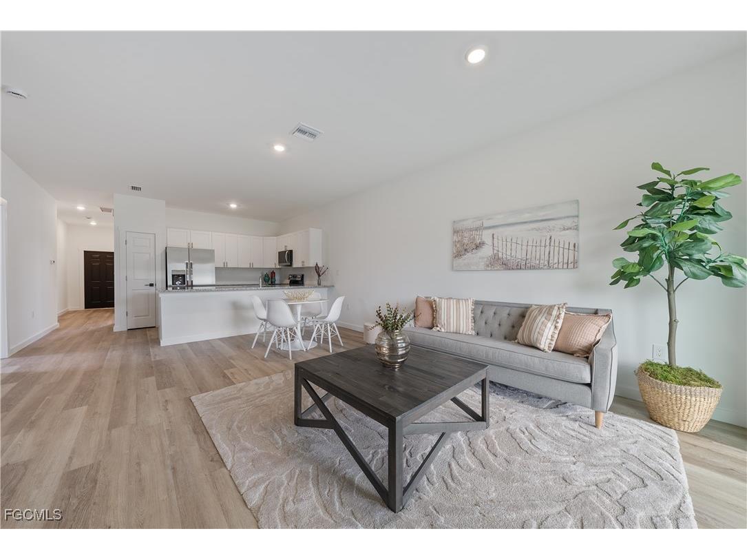 716/718 Gilbert Avenue S Lehigh Acres FL 33973 2025018096 image5