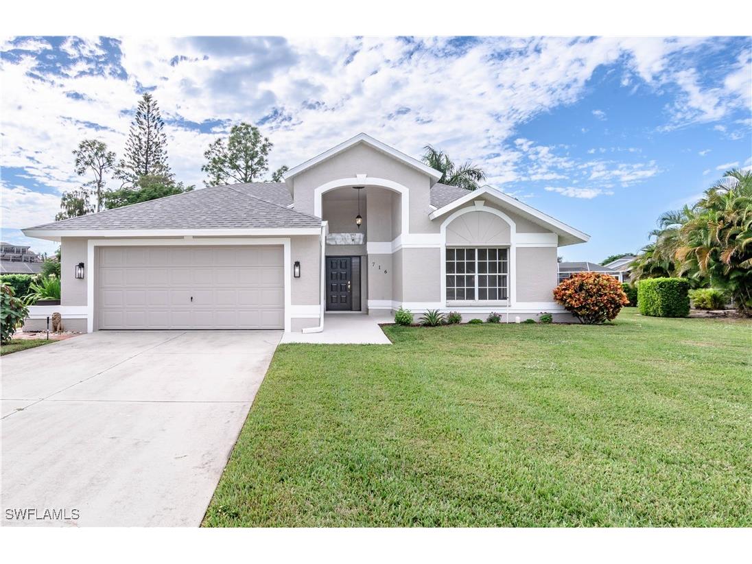 716 Belville Boulevard Naples FL 34104 225073592 image1