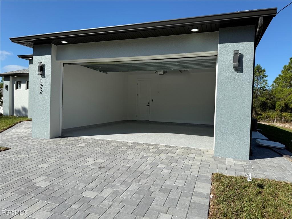 716 Castlestone Avenue S Lehigh Acres FL 33974 2025019493 image2