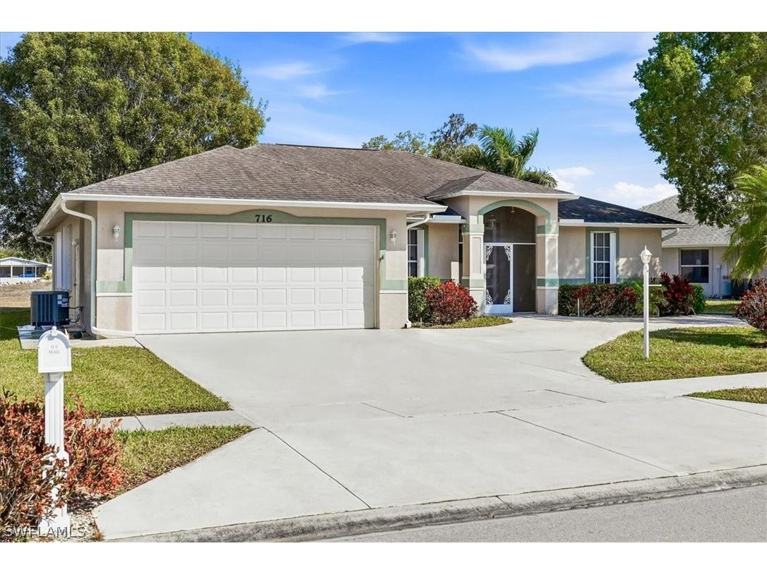 716 Charlemagne Boulevard Naples FL 34112 226008011 image1