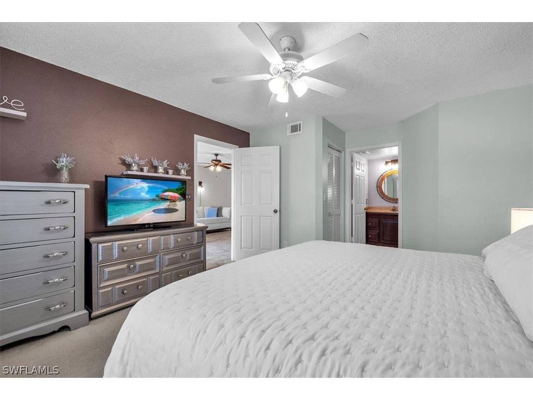 716 Landover Circle #103 Naples FL 34104 226010624 image12