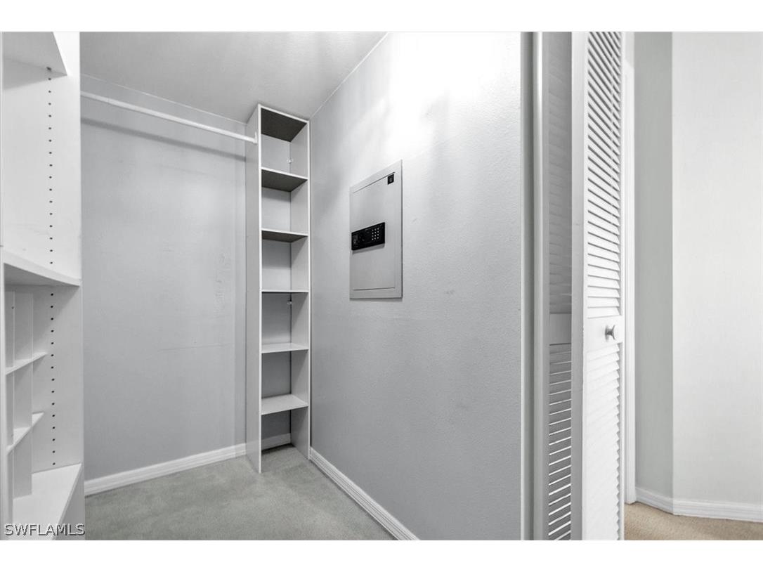 716 Landover Circle #103 Naples FL 34104 226010624 image13