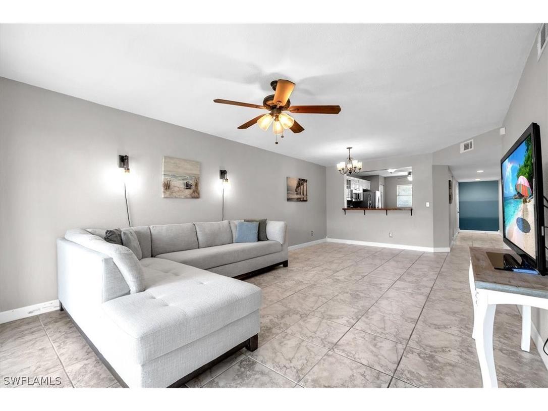 716 Landover Circle #103 Naples FL 34104 226010624 image4