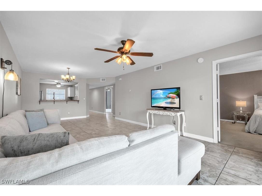 716 Landover Circle #103 Naples FL 34104 226010624 image5