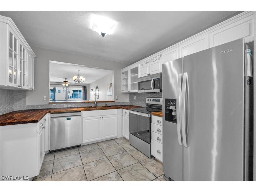 716 Landover Circle #103 Naples FL 34104 226010624 image9