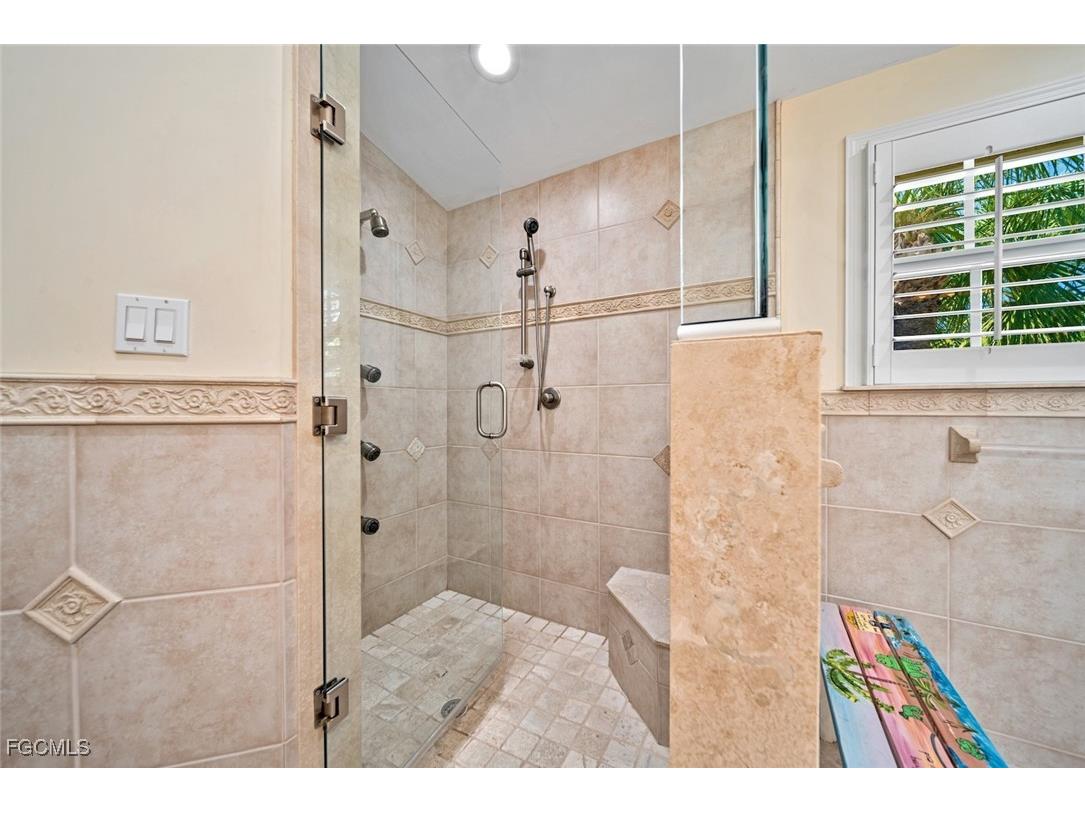 716 Rabbit Road Sanibel FL 33957 2025018371 image23