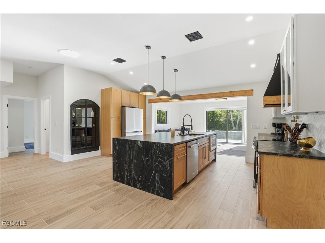 7161 Shannon Boulevard Fort Myers FL 33908 2026005642 image3