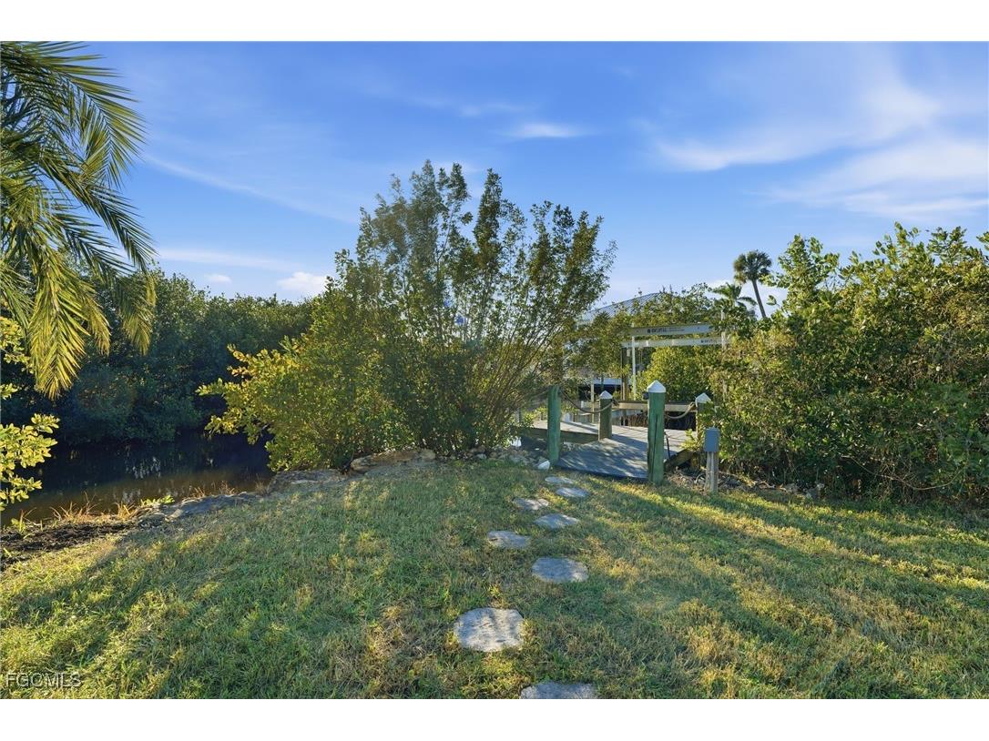 7161 Shannon Boulevard Fort Myers FL 33908 2026005642 image34