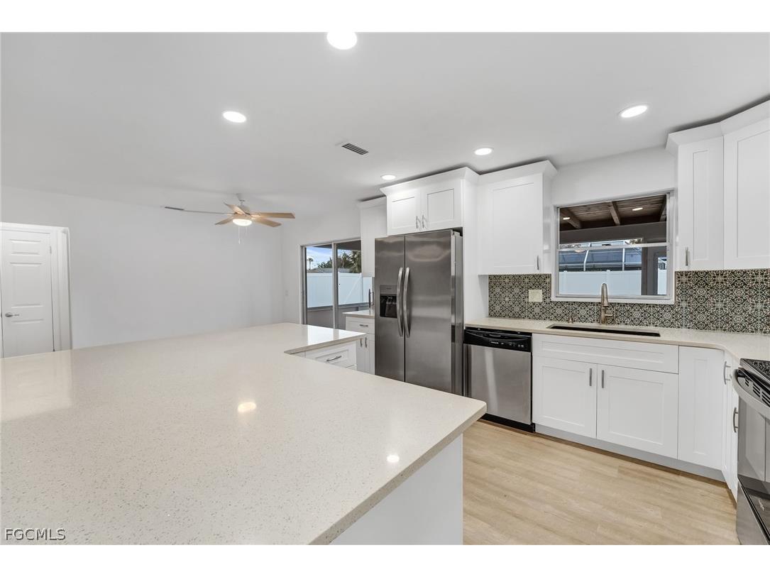 7162 Drake Drive Fort Myers FL 33908 2026000185 image3