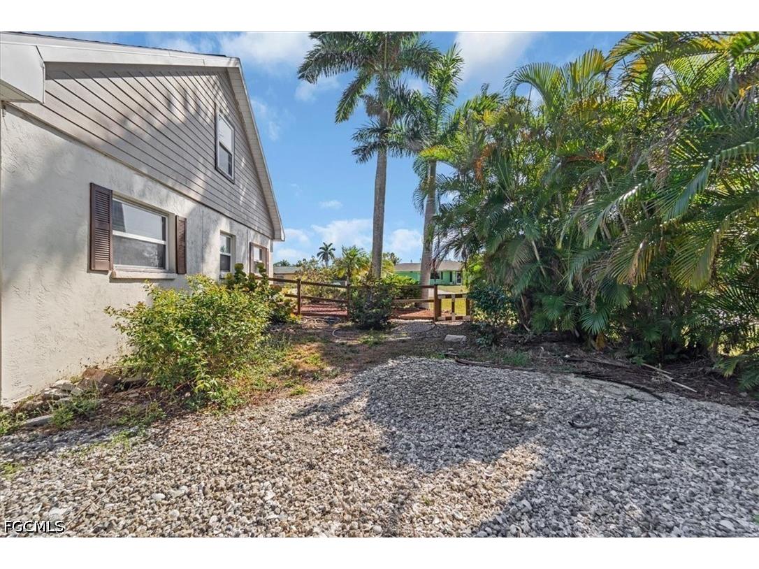 7165 Columbia Circle E Fort Myers FL 33908 2026017957 image39