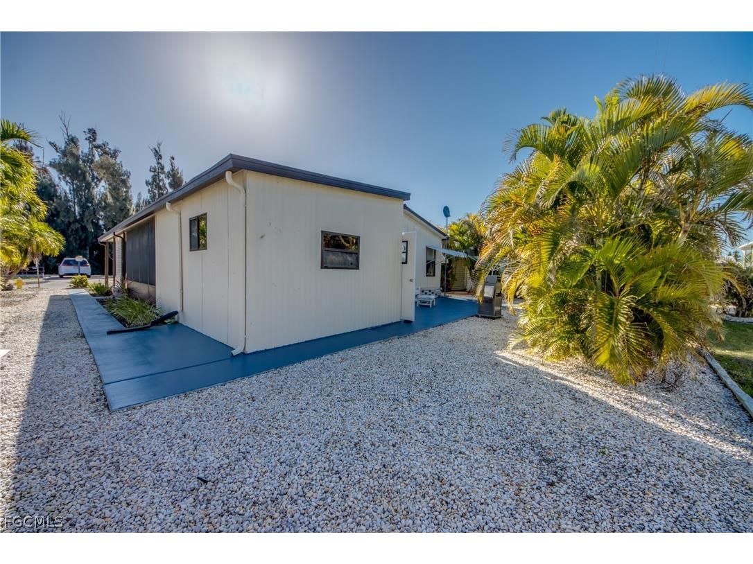 7169 Drum Drive Saint James City FL 33956 2026012085 image31
