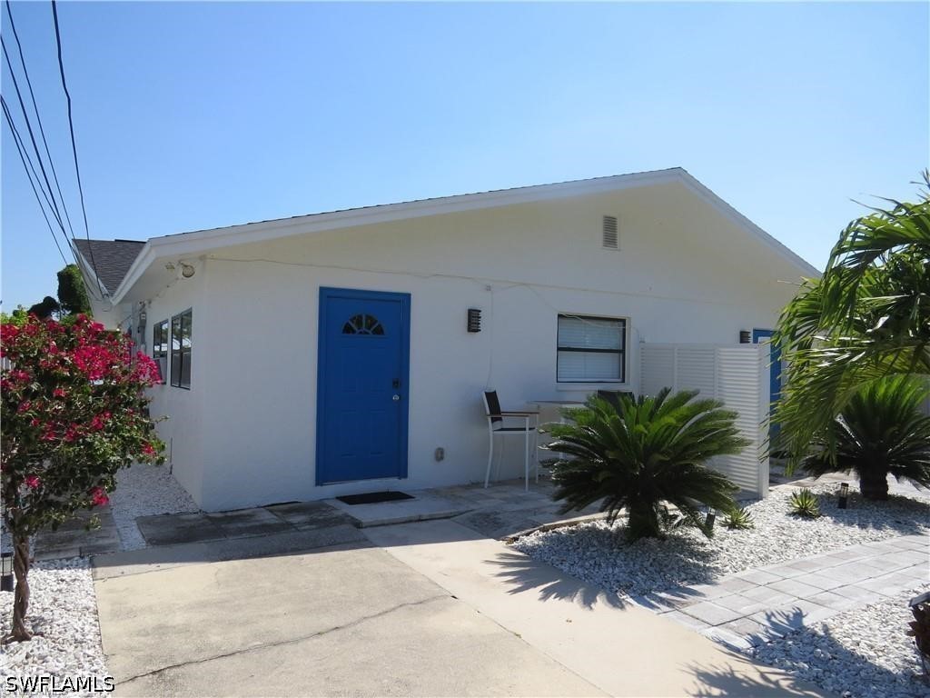 717 95th Avenue N #3 Naples FL 34108 226013958 image4