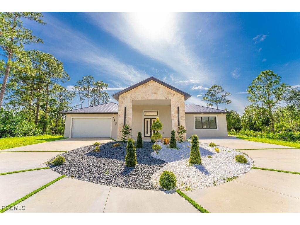 717 Calvin Avenue Lehigh Acres FL 33972 2025020032 image2