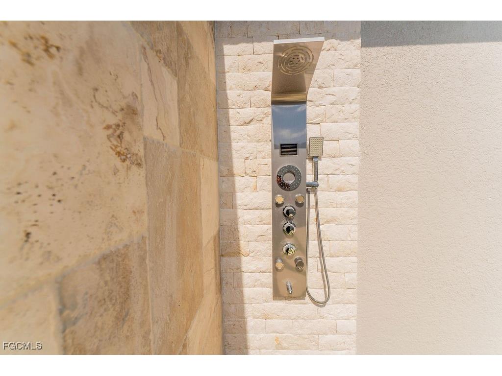 717 Calvin Avenue Lehigh Acres FL 33972 2025020032 image50