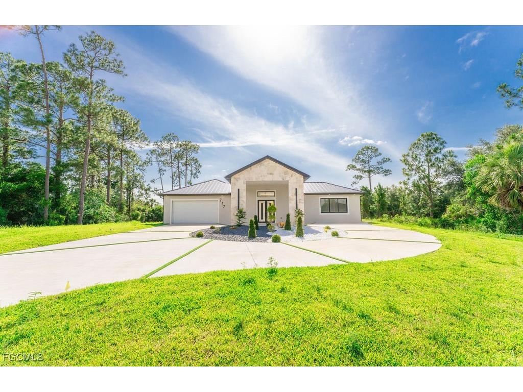 717 Calvin Avenue Lehigh Acres FL 33972 2025020032 image6