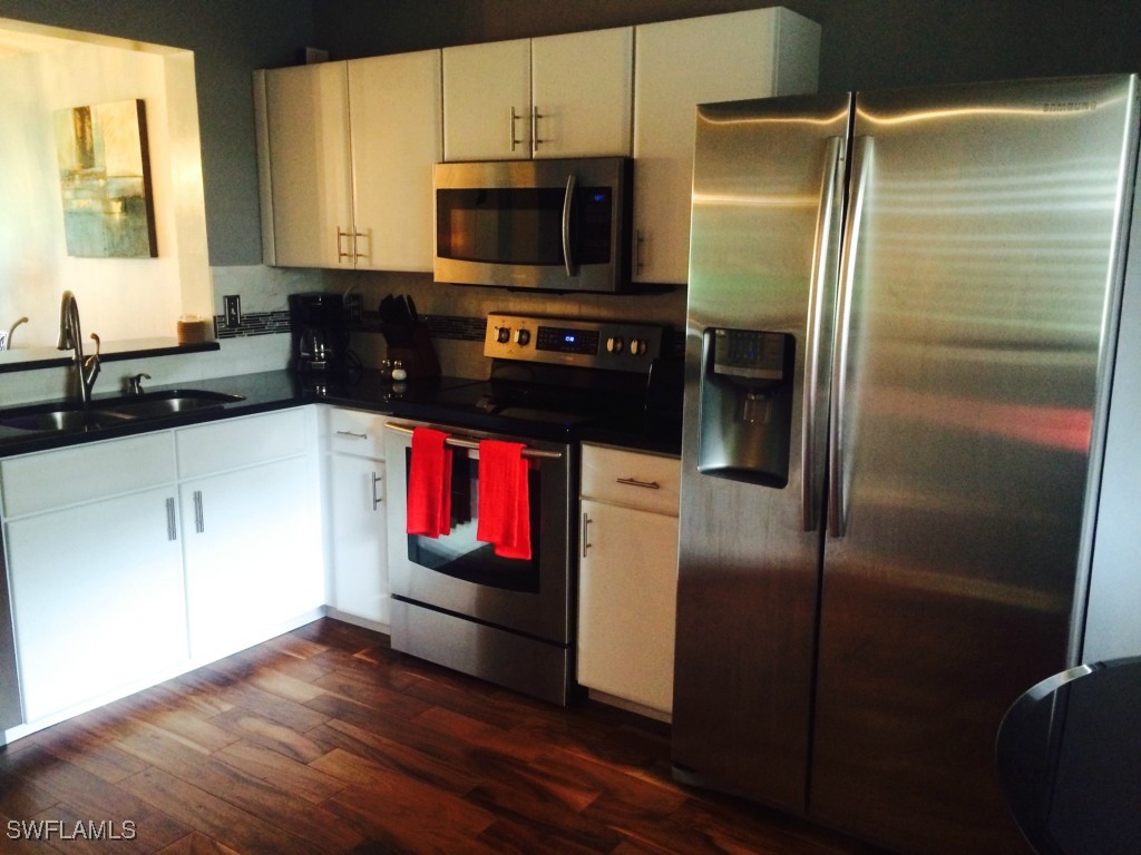 717 Landover Circle #103 Naples FL 34104 225056581 image10