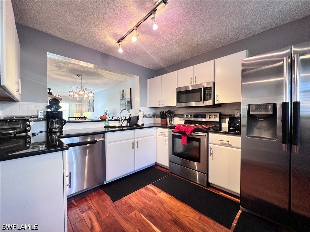 717 Landover Circle #103 Naples FL 34104 226020001 image6
