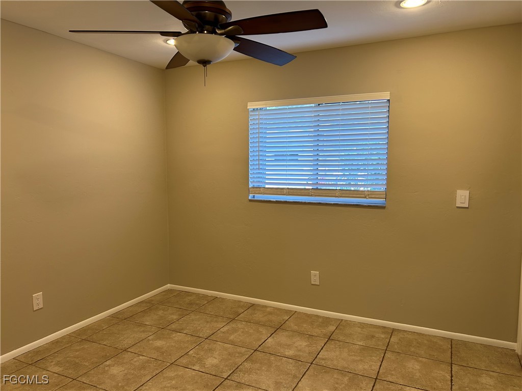 717 SE 10th Avenue Cape Coral FL 33990 2025022470 image11