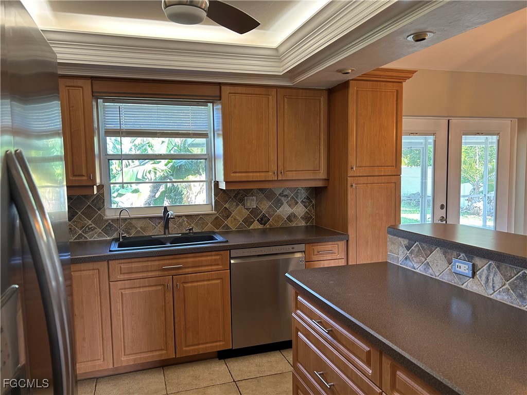 717 SE 10th Avenue Cape Coral FL 33990 2025022470 image5