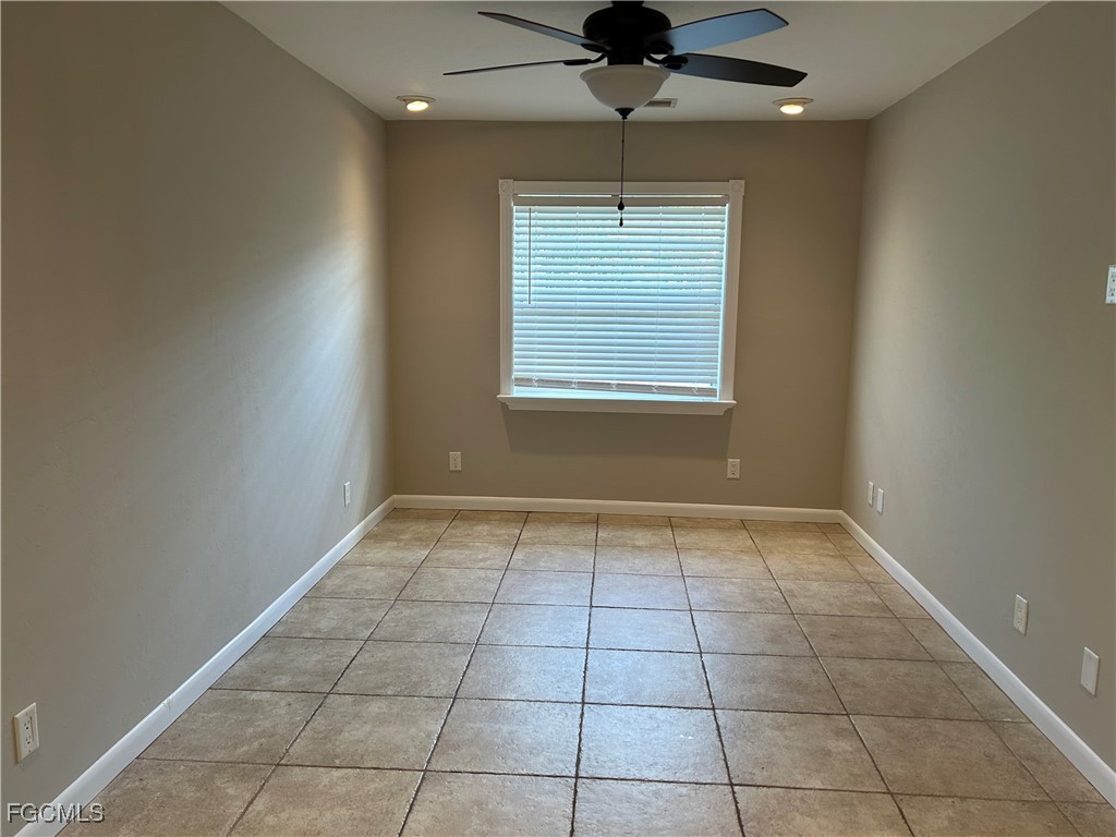 717 SE 10th Avenue Cape Coral FL 33990 2025022470 image7