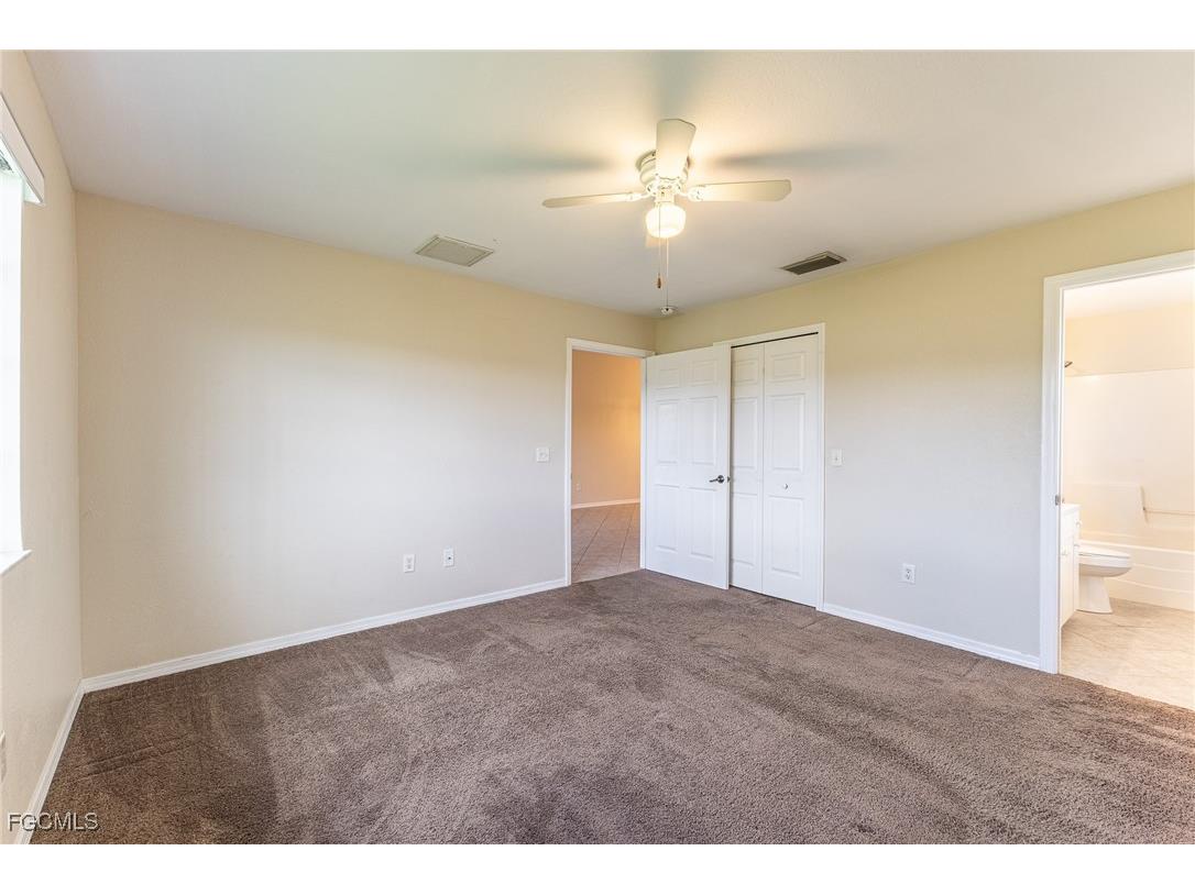 717 SE 8th Street Cape Coral FL 33990 2025012713 image14