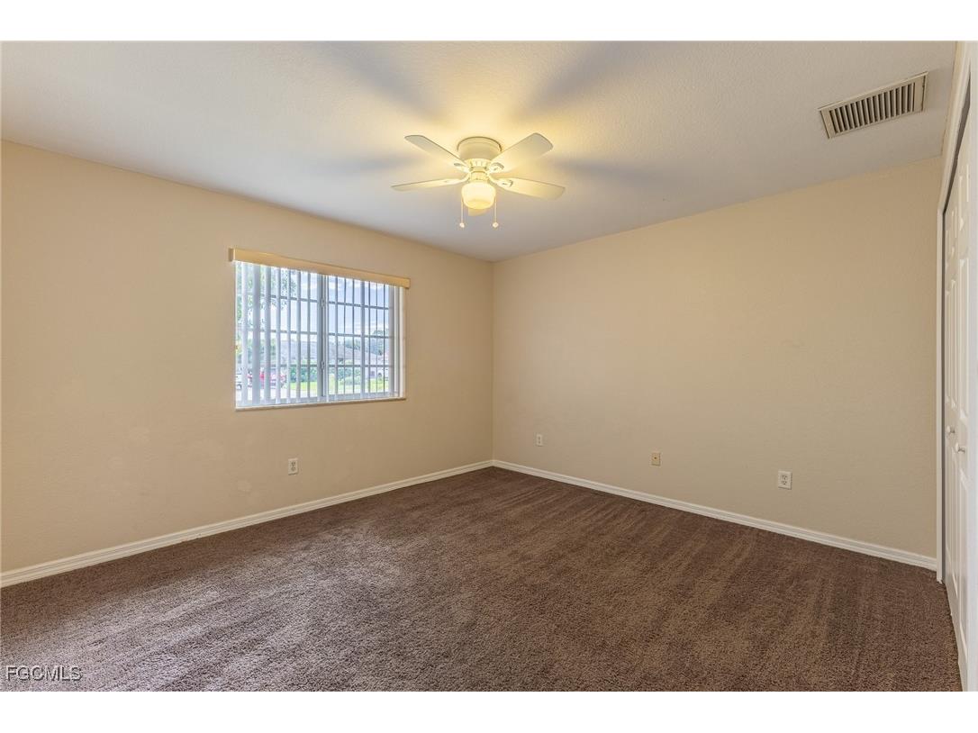 717 SE 8th Street Cape Coral FL 33990 2025012713 image17