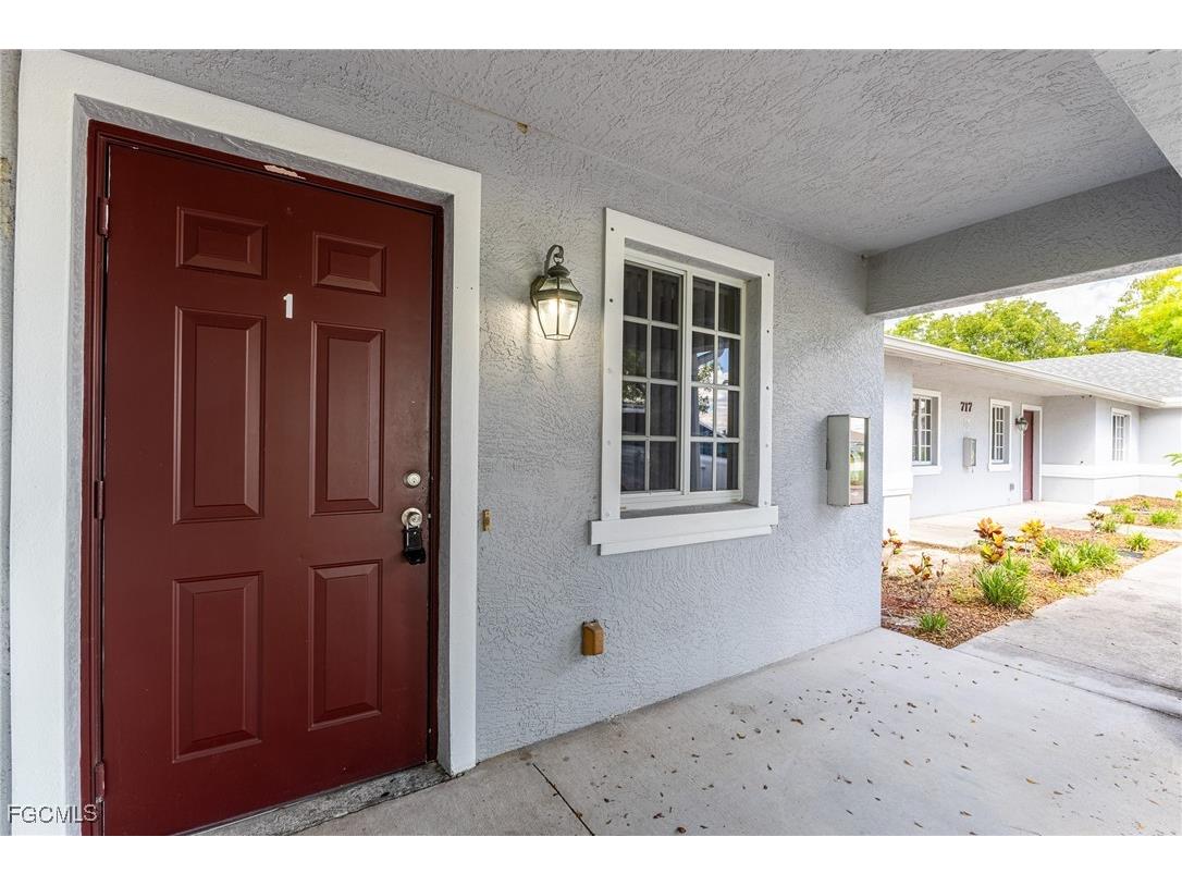717 SE 8th Street Cape Coral FL 33990 2025012713 image3