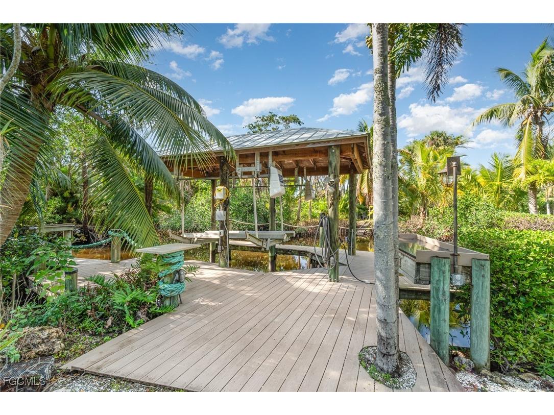 7171 Coca Sabal Lane Fort Myers FL 33908 2025025905 image34