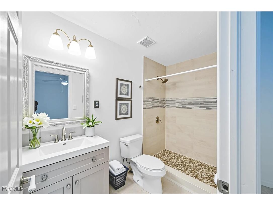 7171 Penzance Boulevard Fort Myers FL 33966 2025010366 image36