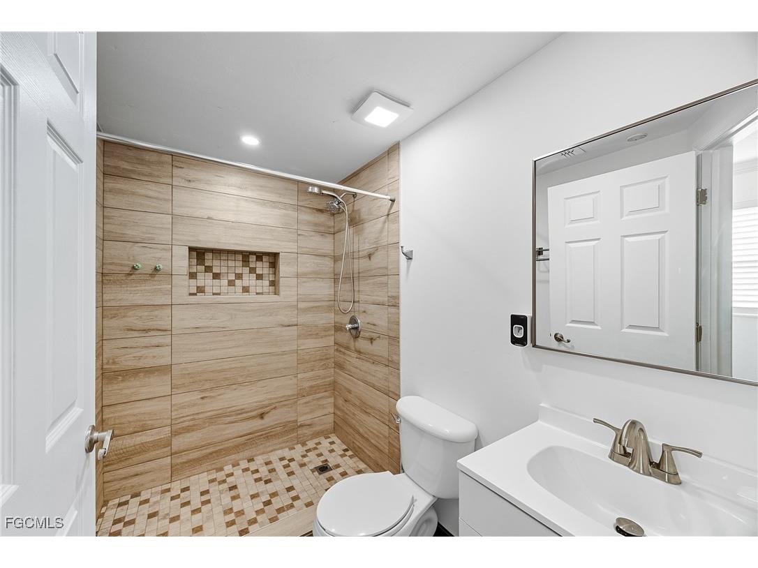 7171 Penzance Boulevard Fort Myers FL 33966 2025010366 image39