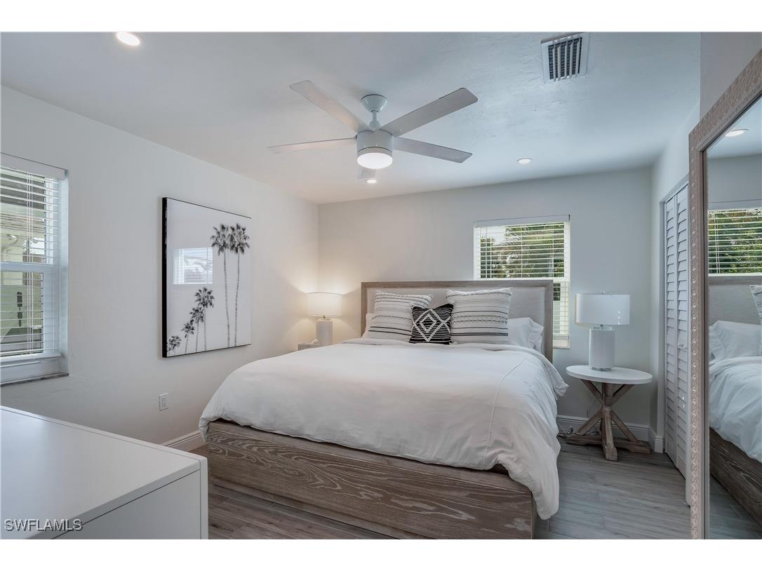 718 103rd Avenue N Naples FL 34108 225017802 image13