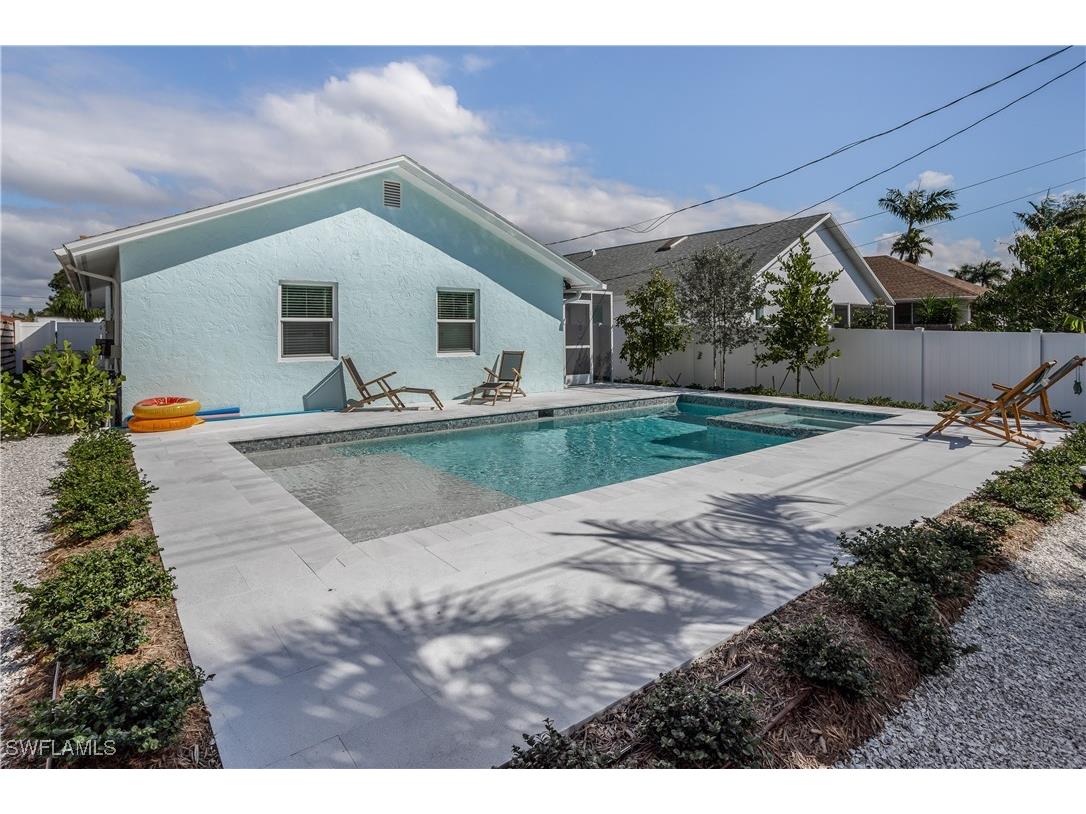 718 103rd Avenue N Naples FL 34108 225017802 image25