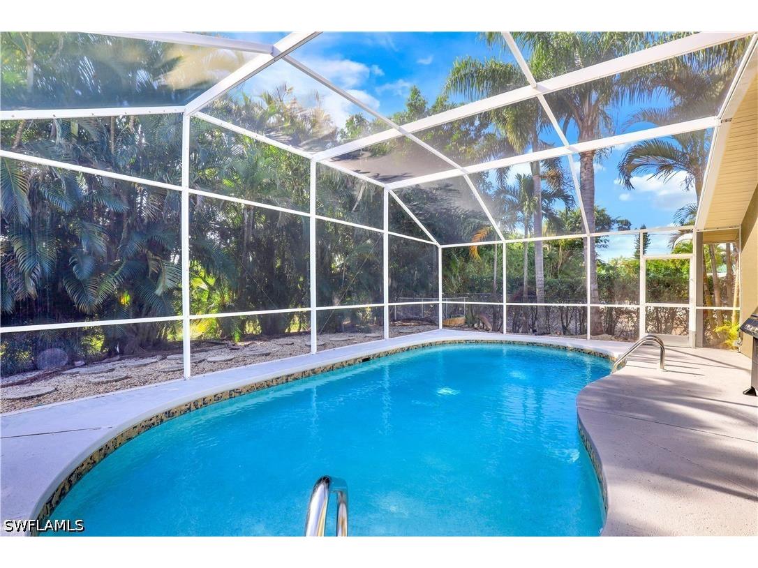 718 95th Avenue N Naples FL 34108 226015217 image24